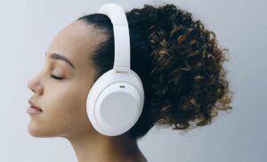 بررسی هدفون های دارای حذف نویز فعال Noise Cancellation