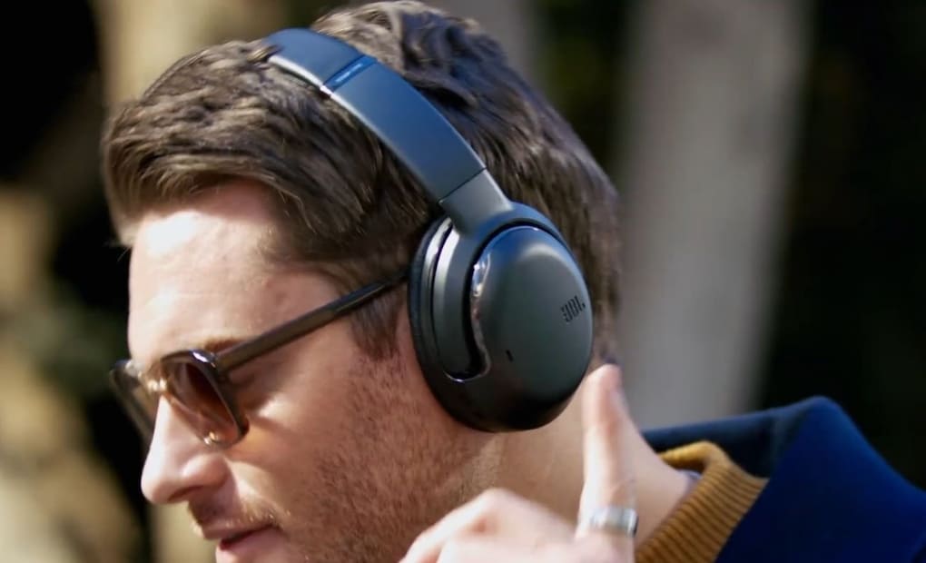 هدفون جی بی ال تور وان headphone jbl tour one