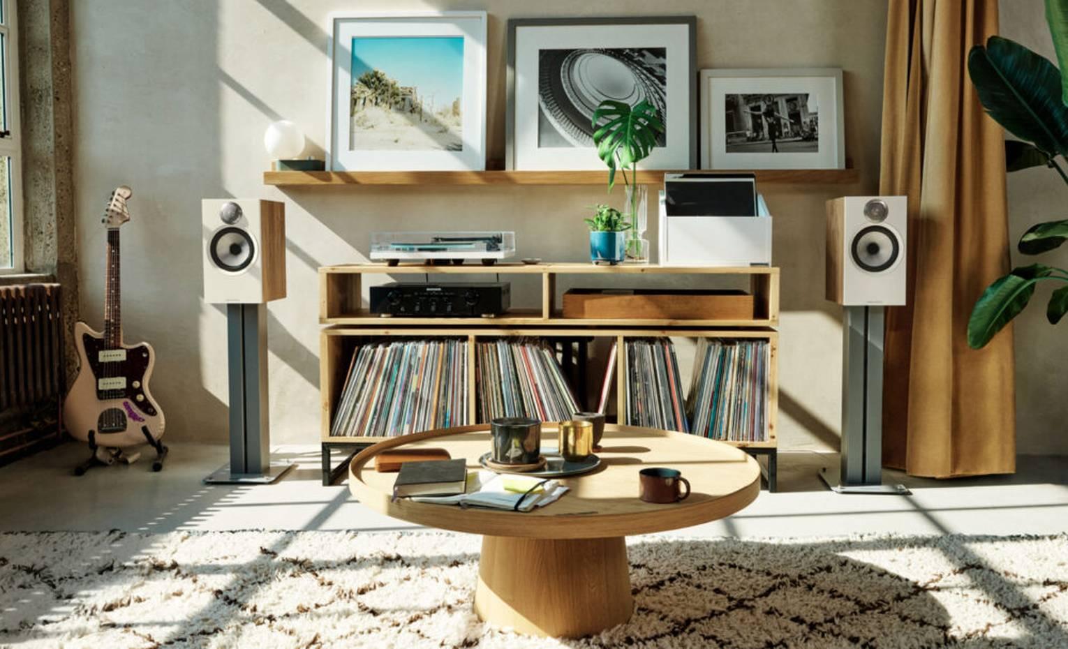 بررسی اسپیکر Bowers & amp Wilkins 607 S3