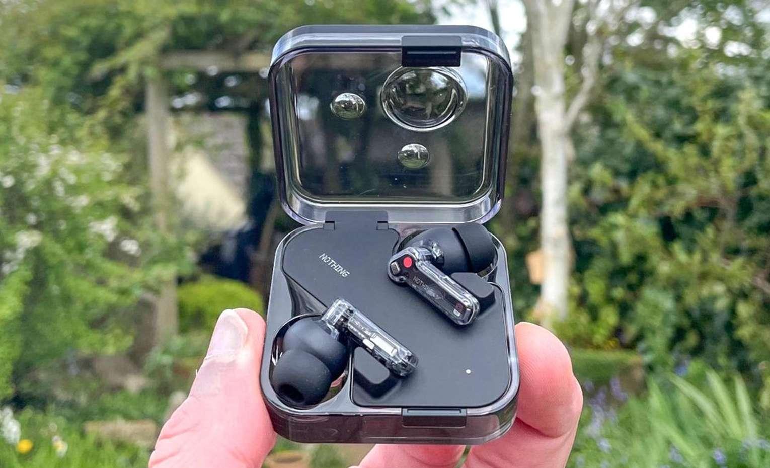 مقایسه Samsung Galaxy Buds3 Pro و ناتینگ Ear