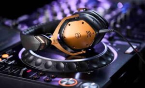 بررسی هدفون V-MODA Crossfade 3 Wireless