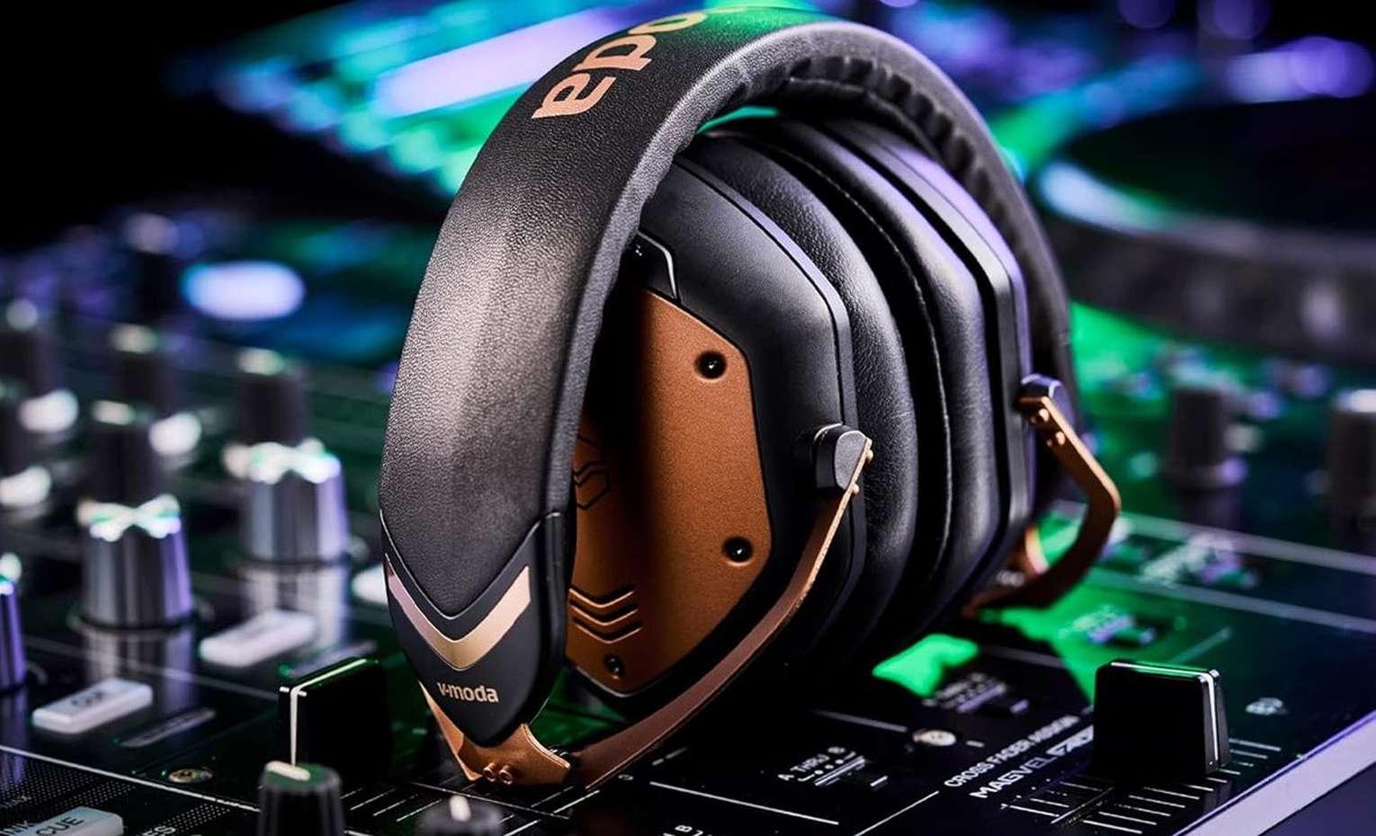 بررسی هدفون V-MODA Crossfade 3 Wireless