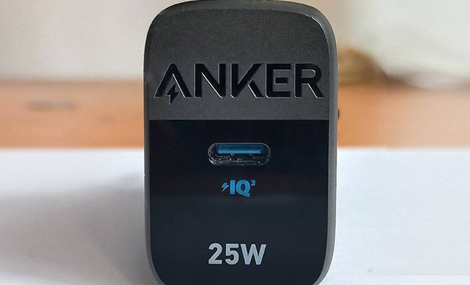 شارژر دیواری Anker A2642 25W