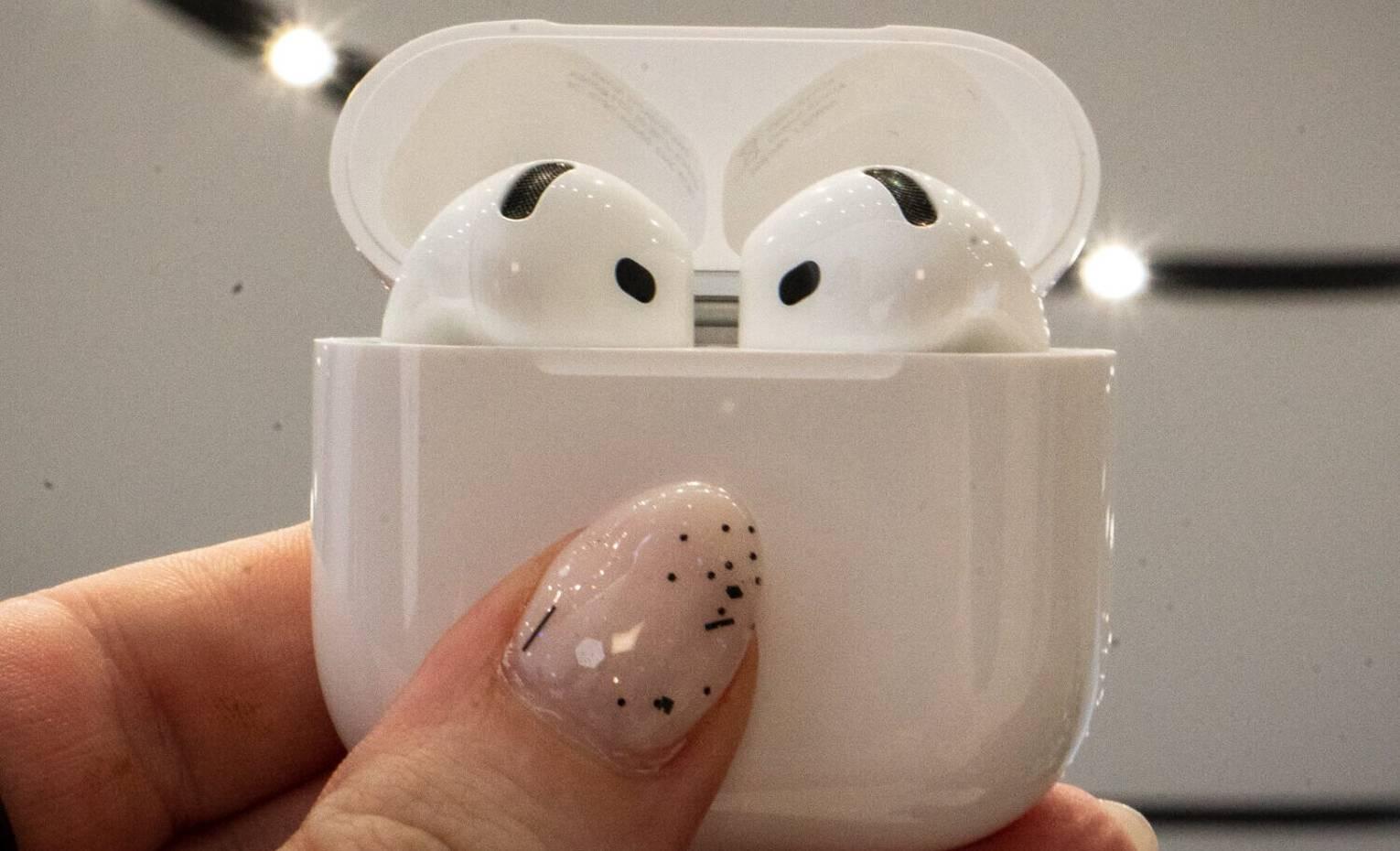 هدفون Apple AirPods 4