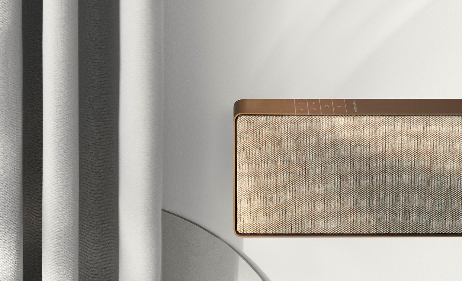 ساندبار بلوتوثی Bang & Olufsen BEOSOUND STAGE