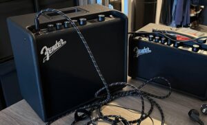 بررسی آمپلی‌ فایر Fender Mustang LT25