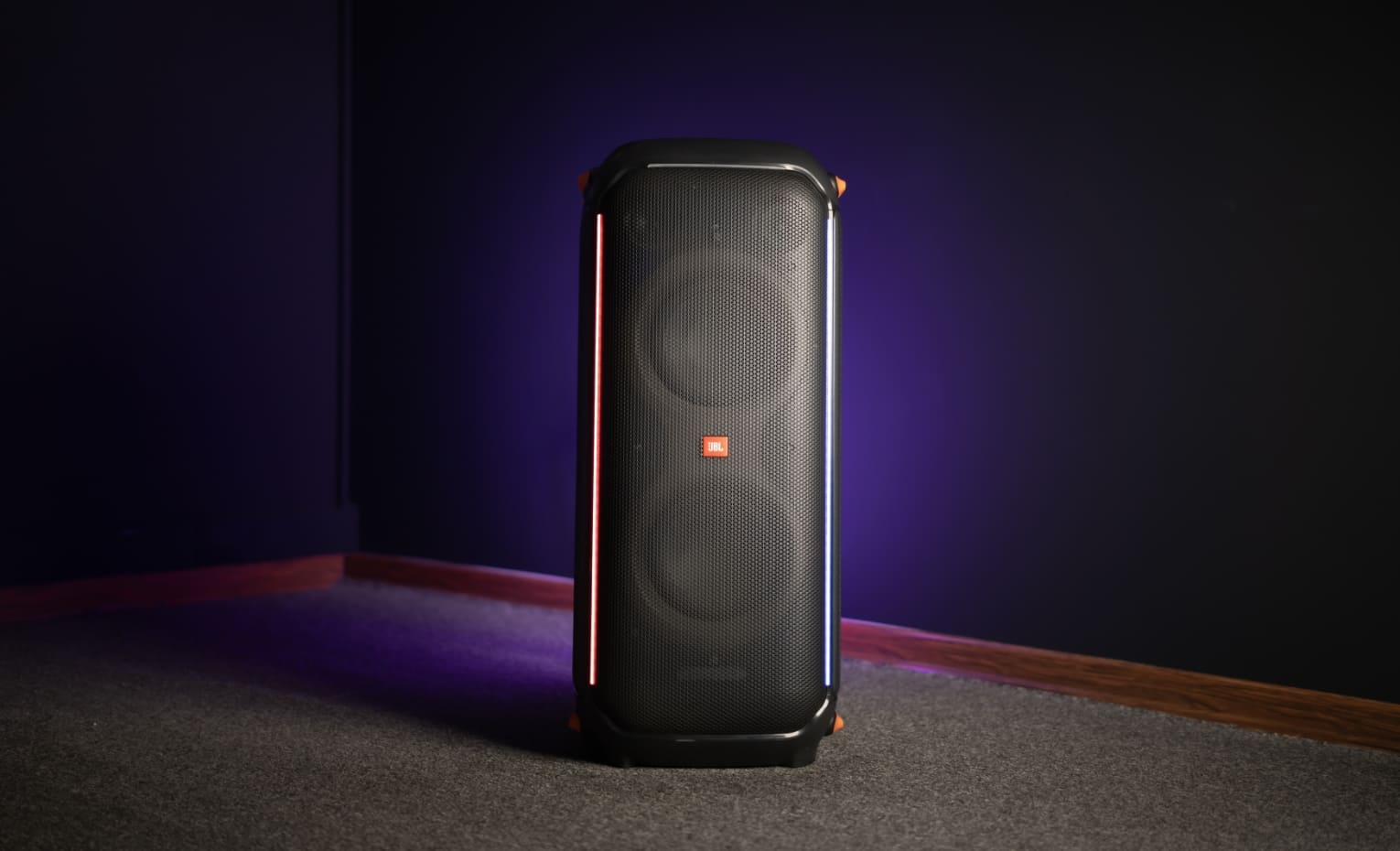 مقایسه Stage 320 و JBL Partybox 710