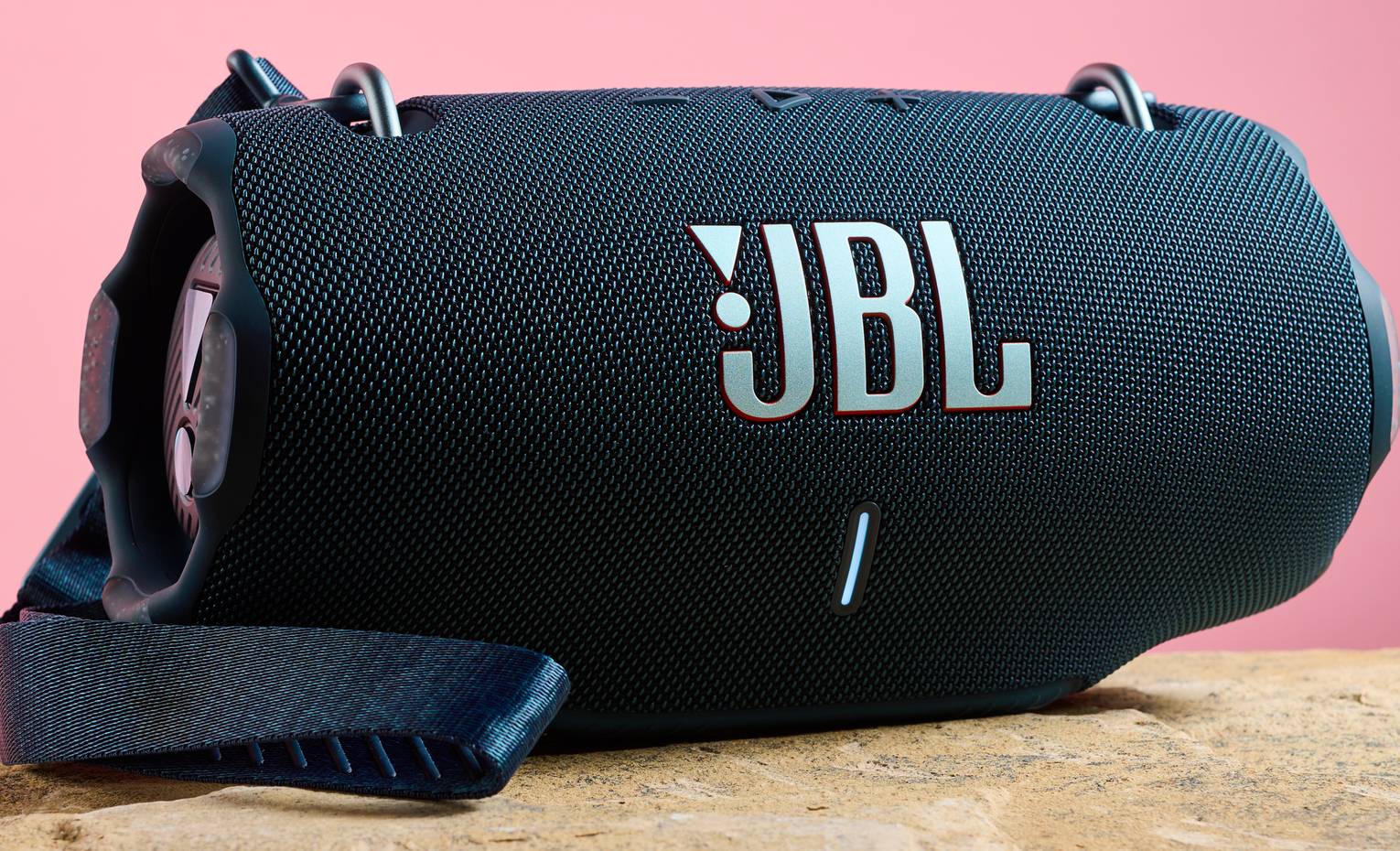 مقایسه اسپیکر JBL Xtreme 4 و JBL Boombox 3