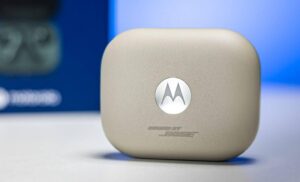 بررسی هندزفری +Motorola Moto Buds