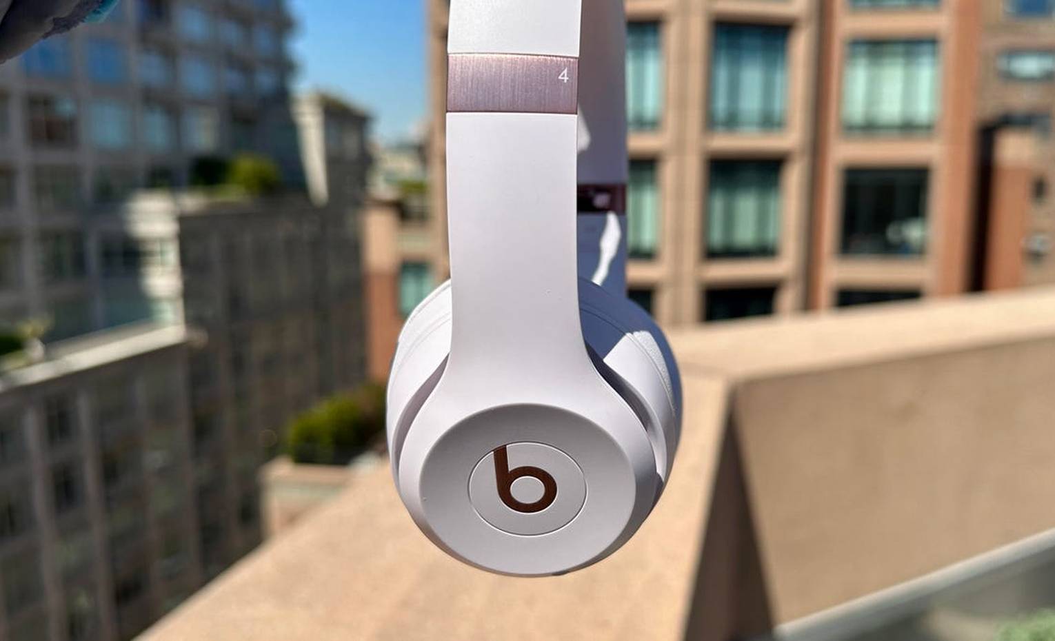 مقایسه هدفون beats solo 4 با beats solo 3