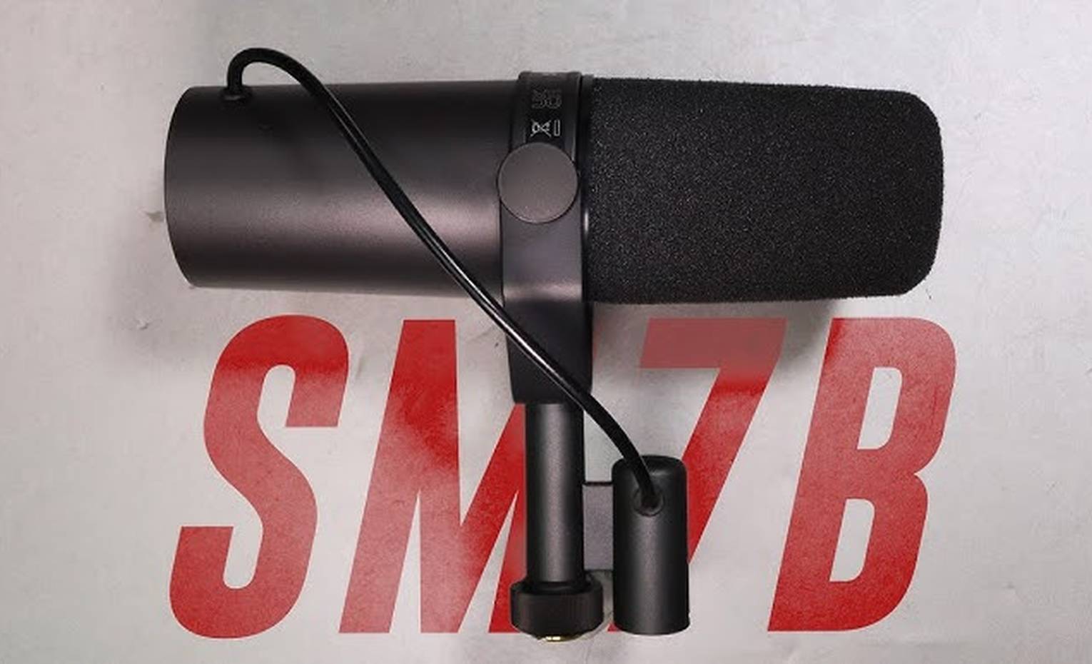 بررسی میکروفون Shure SM7B