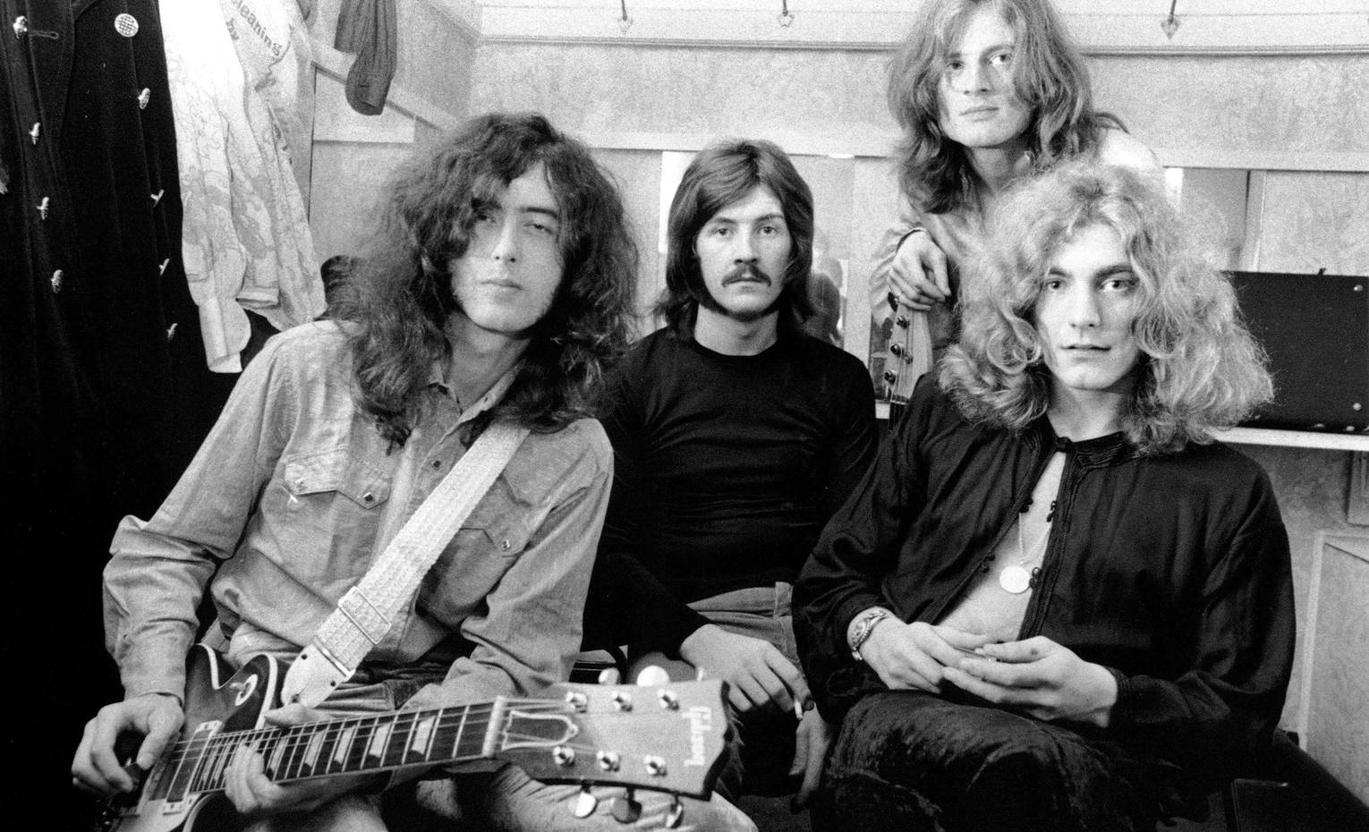 داستان موسیقی پلکانی به سوی بهشت از led zeppelin